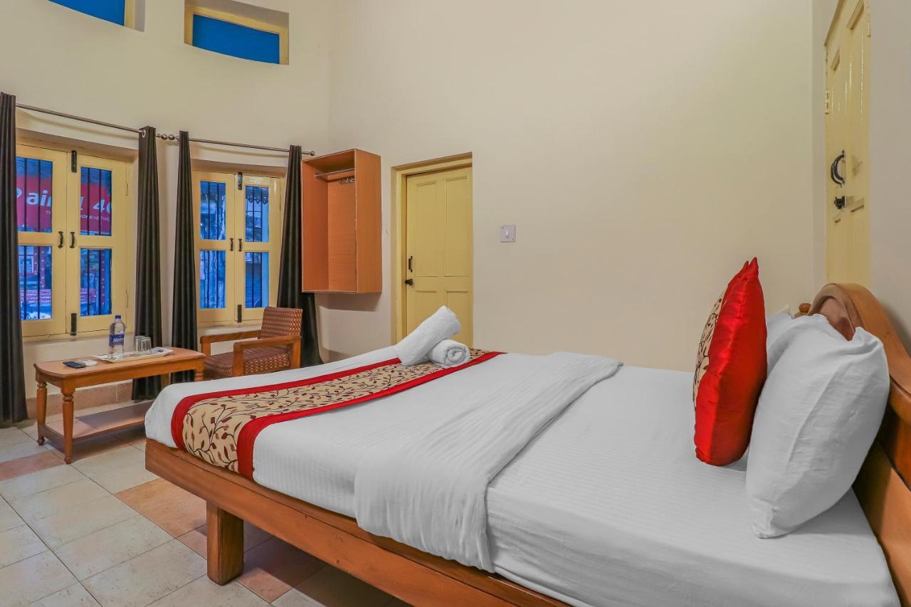 Hotel Heritage Дехрадун Екстериор снимка