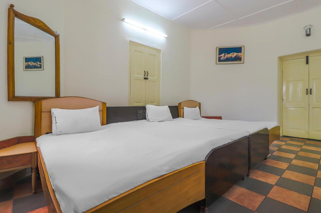 Hotel Heritage Дехрадун Екстериор снимка